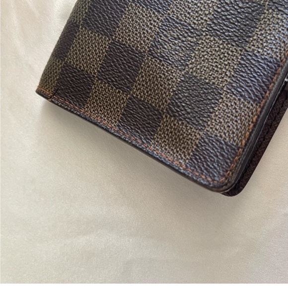 Authentic Louis Vitton Porte Yen Cartes bifold wallet - Picture 14 of 15